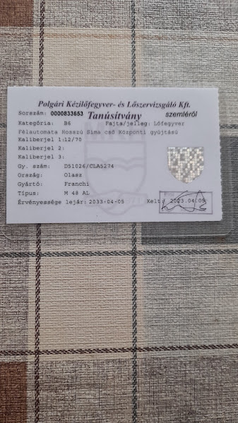 Használt félautomata sörétes lőfegyver eladó.