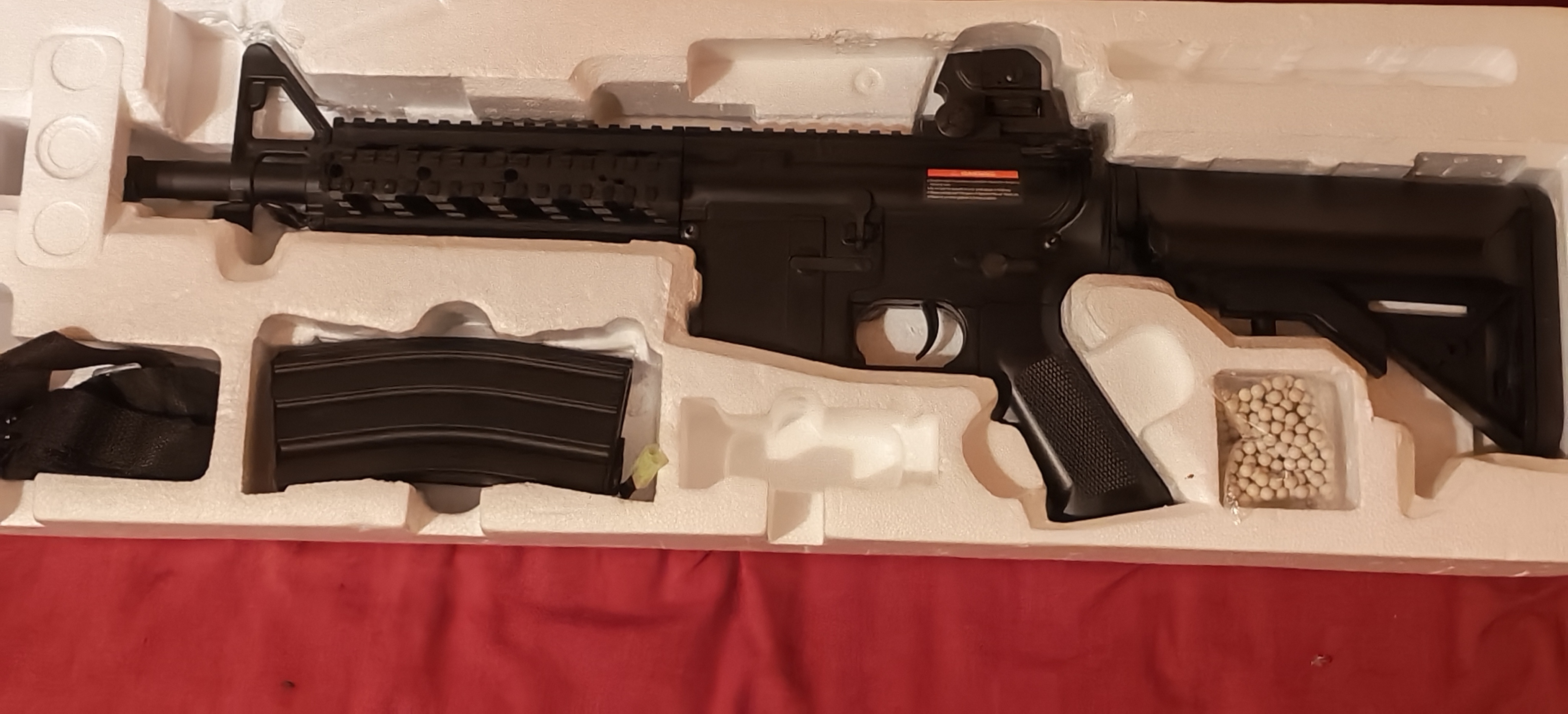 Keveset használt Airsoft m4