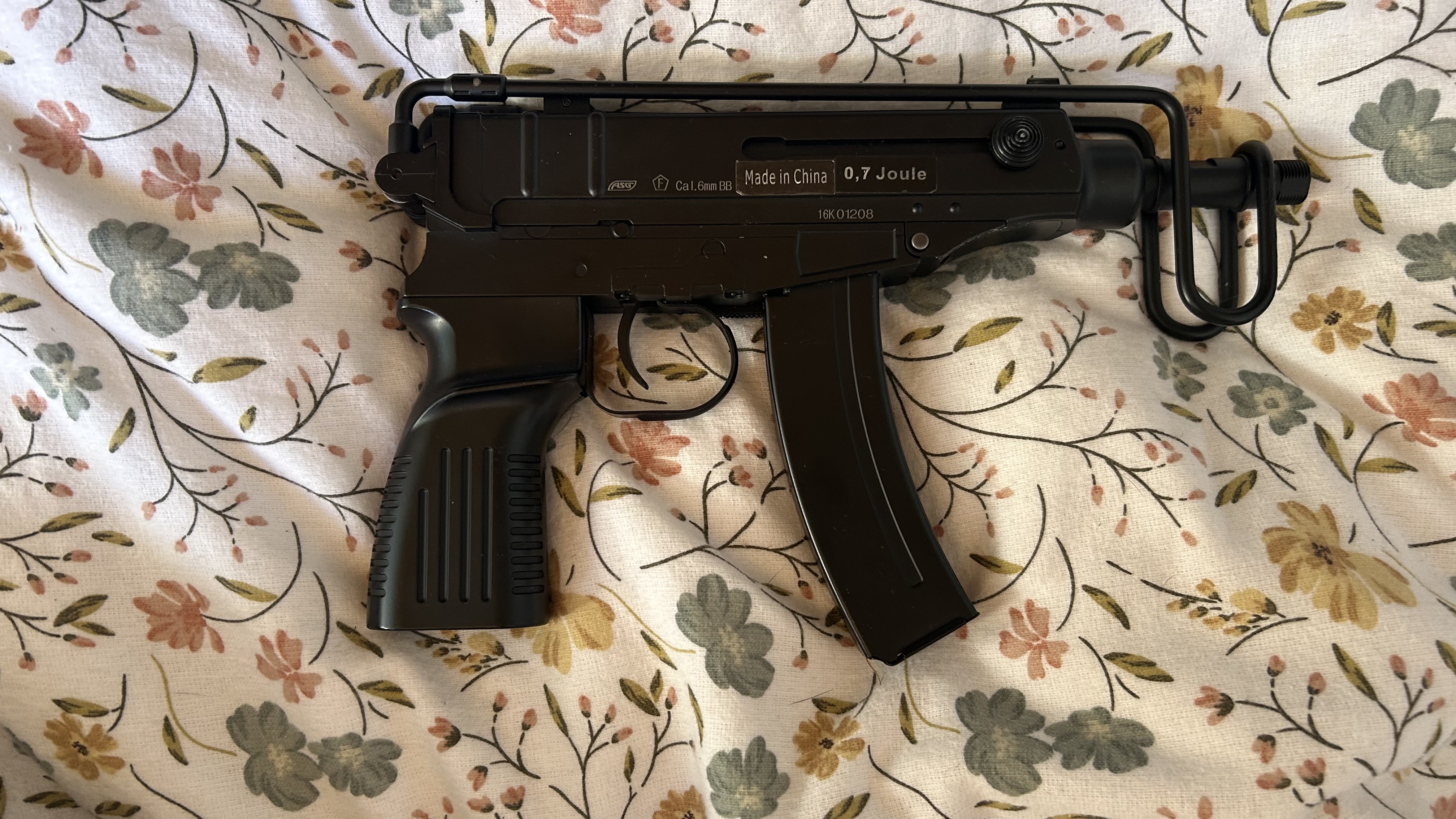 Airsoft scorpion Vz61 Cz