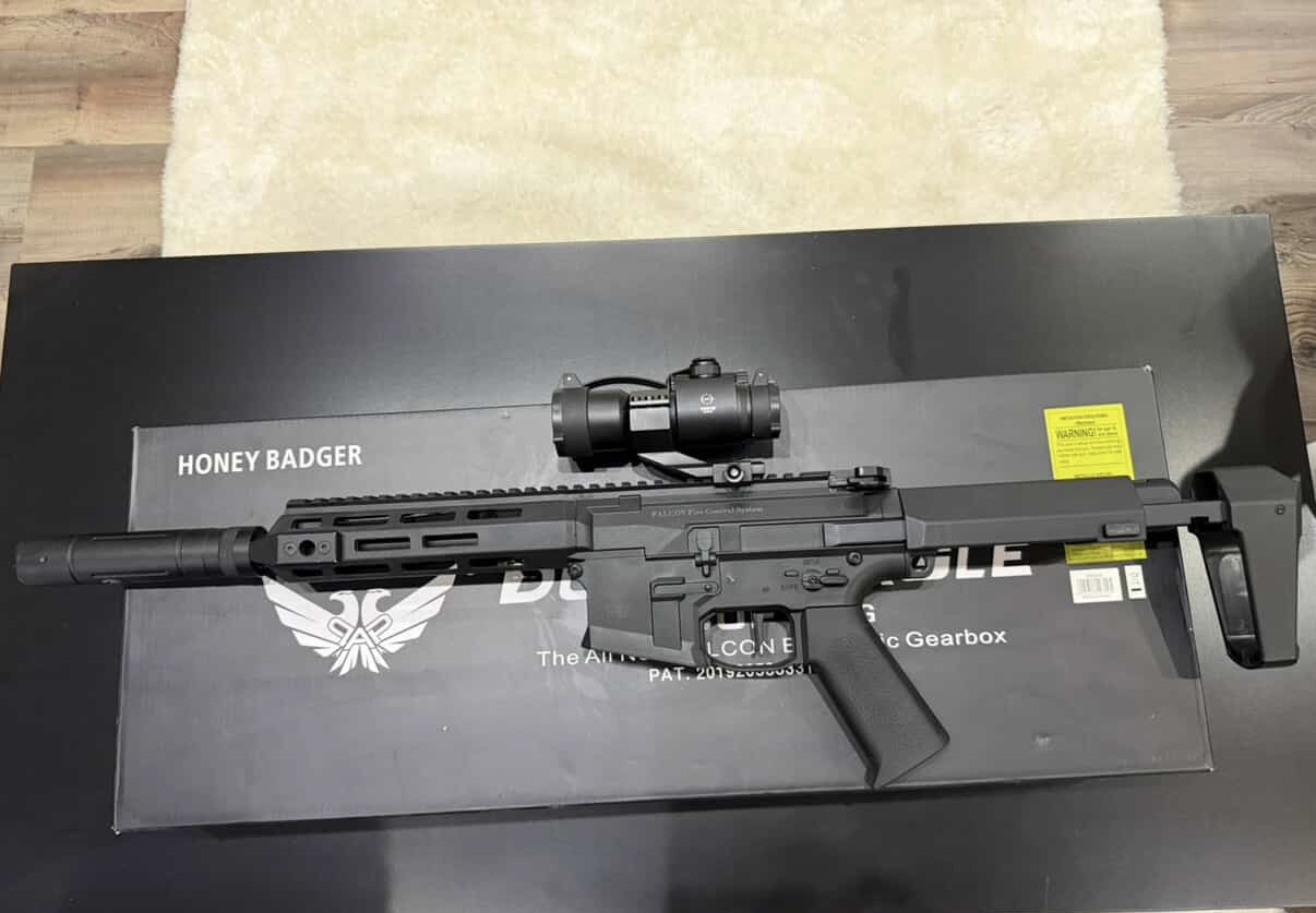 Double eagle M904g