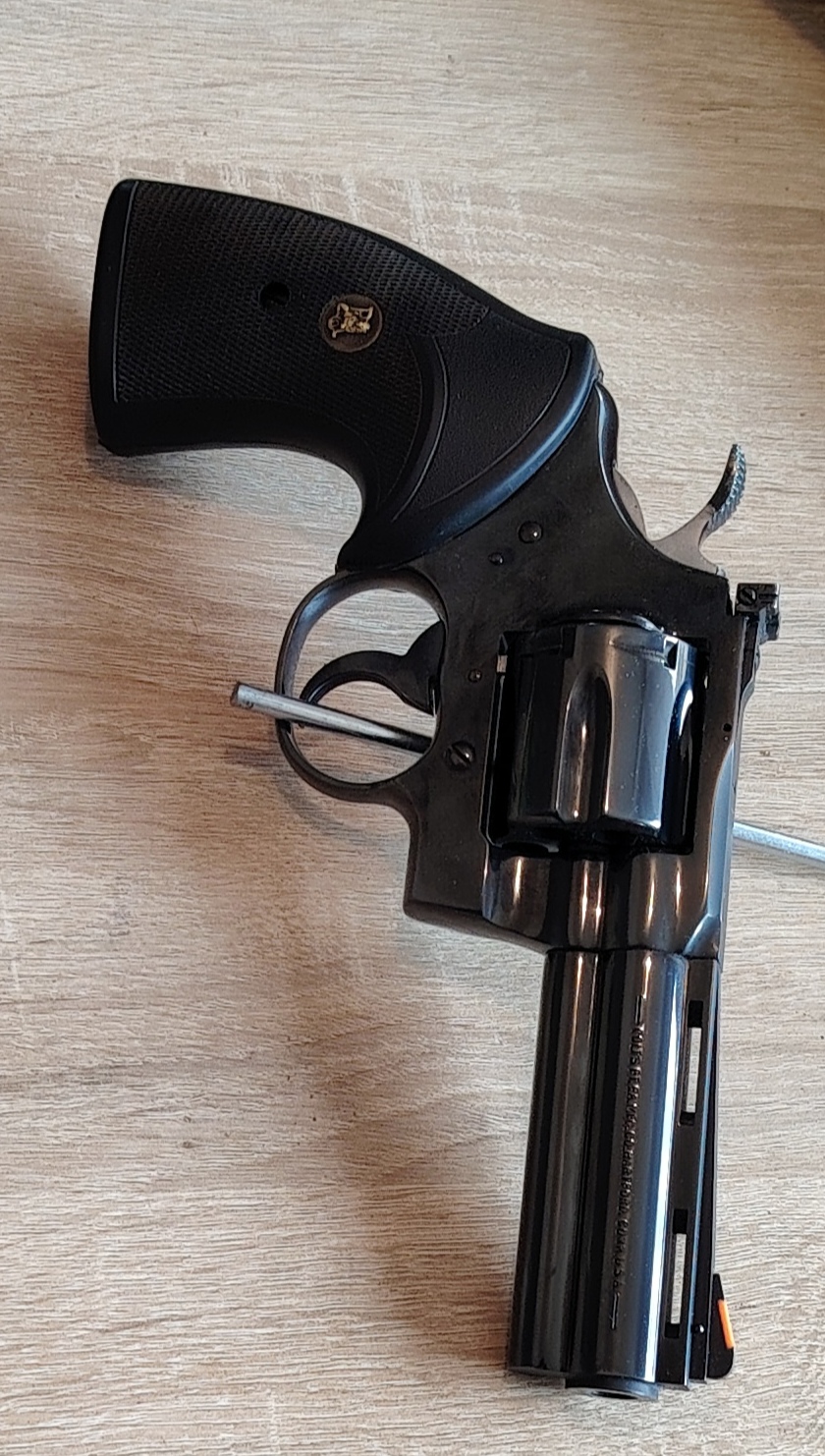 Colt python 357 mag.